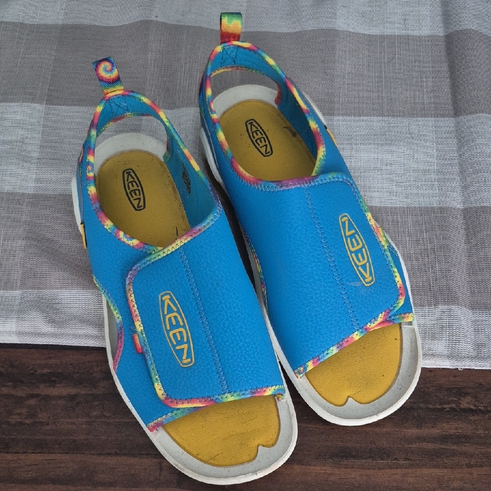 KEEN sandal LIKE NEW!